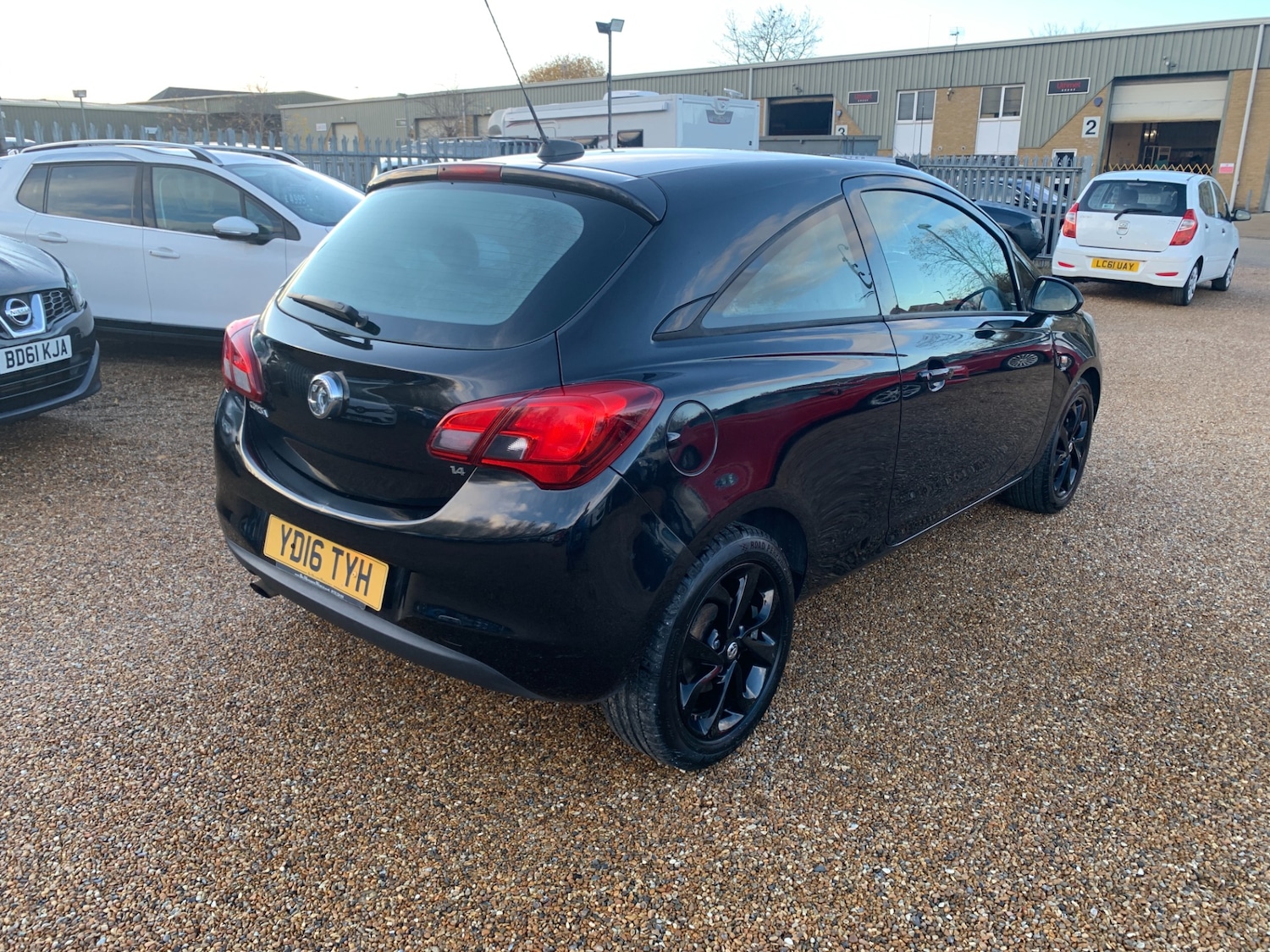 Used Vauxhall Corsa 2016 for sale - 76796374: Photo 3