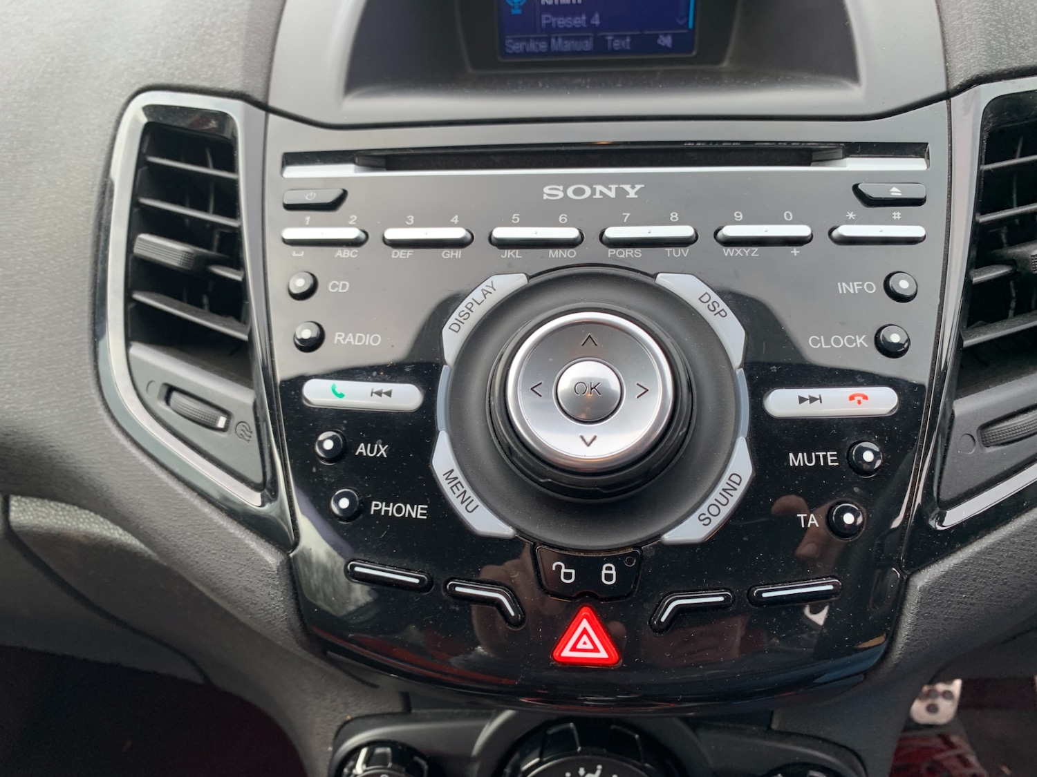 Used Ford Fiesta 2014 for sale - 77296901: Photo 14