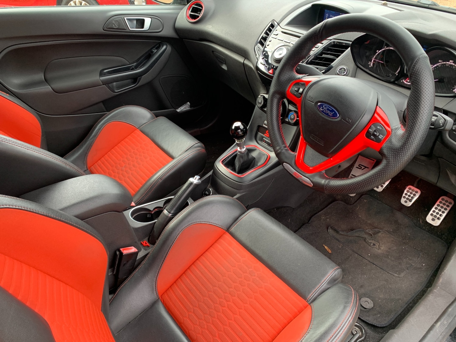 Used Ford Fiesta 2014 for sale - 77296901: Photo 9