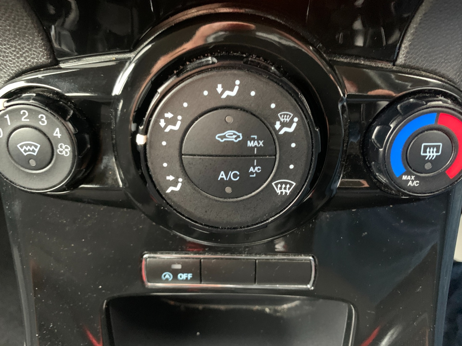 Used Ford Fiesta 2016 for sale - 76588564: Photo 13