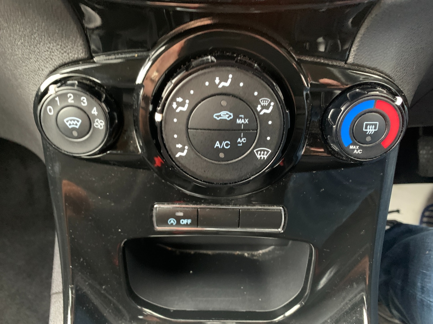 Used Ford Fiesta 2016 for sale - 76588564: Photo 15