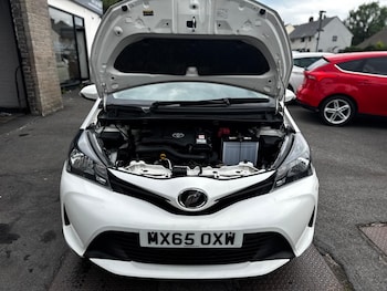 Used Toyota Vitz  for sale - 75075653: Photo