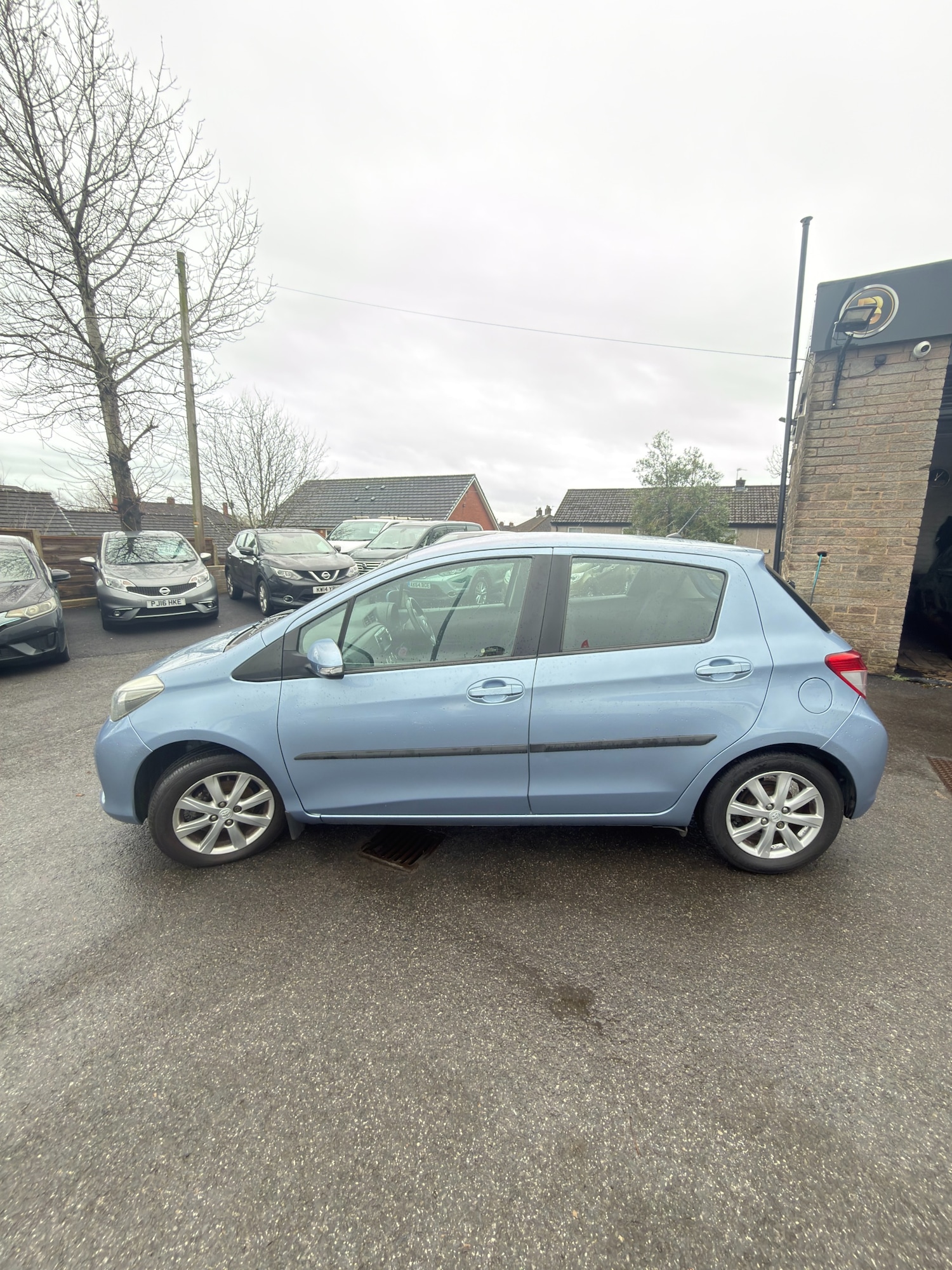 Used Toyota Yaris 2012 for sale - 77180491: Photo 4