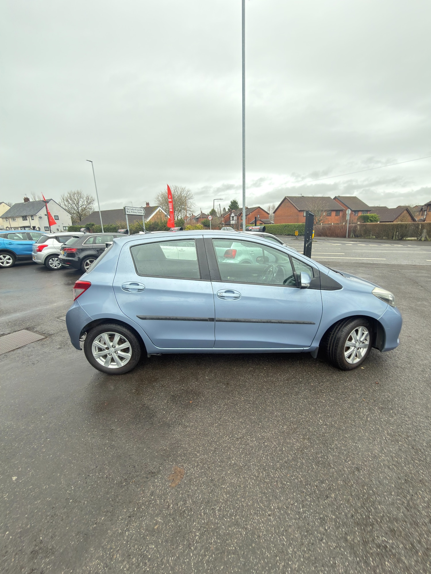 Used Toyota Yaris 2012 for sale - 77180491: Photo 8