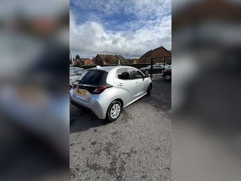Used Toyota Yaris 2021 for sale - 79811990: Photo