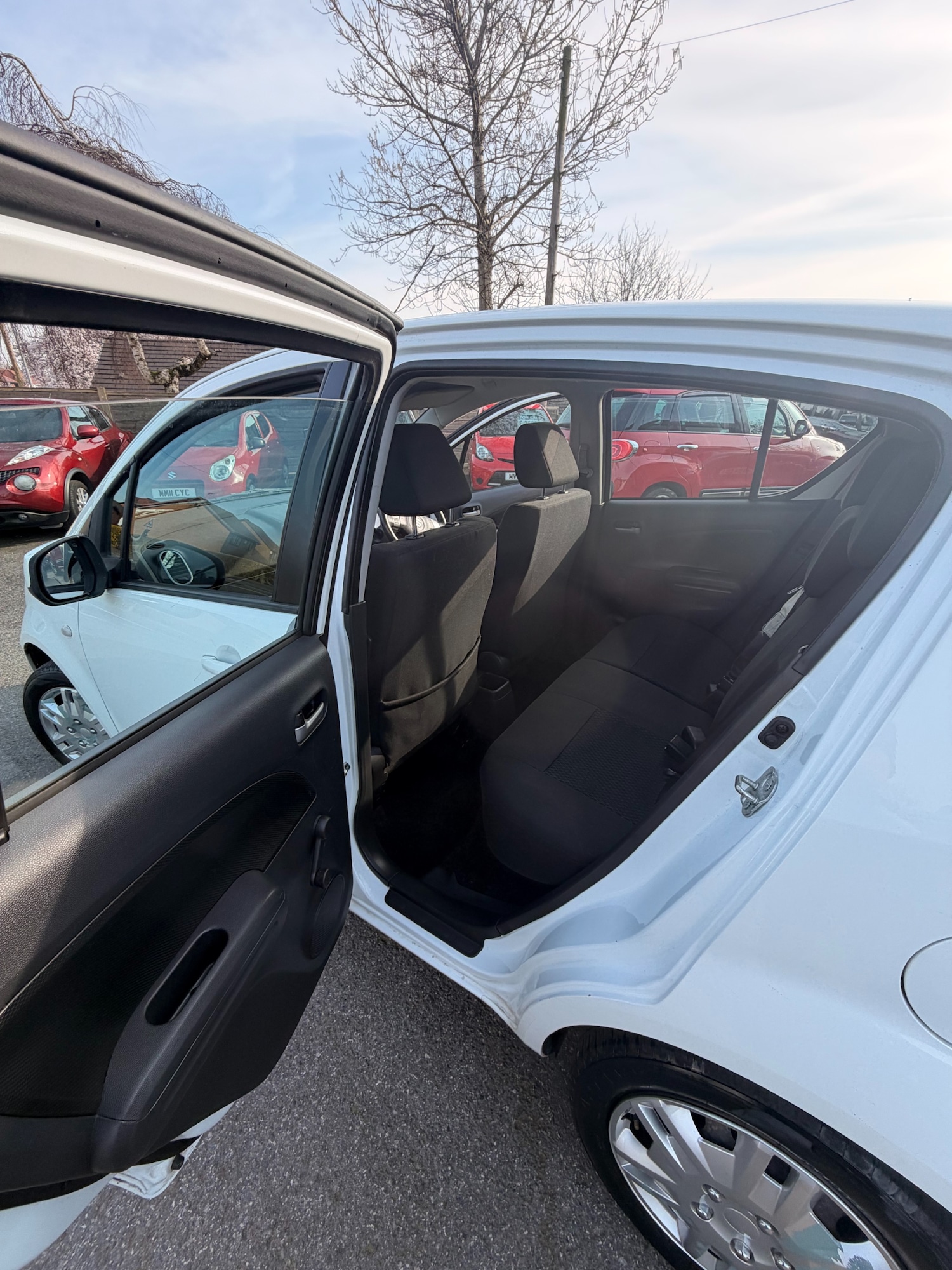 Used Suzuki Splash 2014 for sale - 77950551: Photo 14