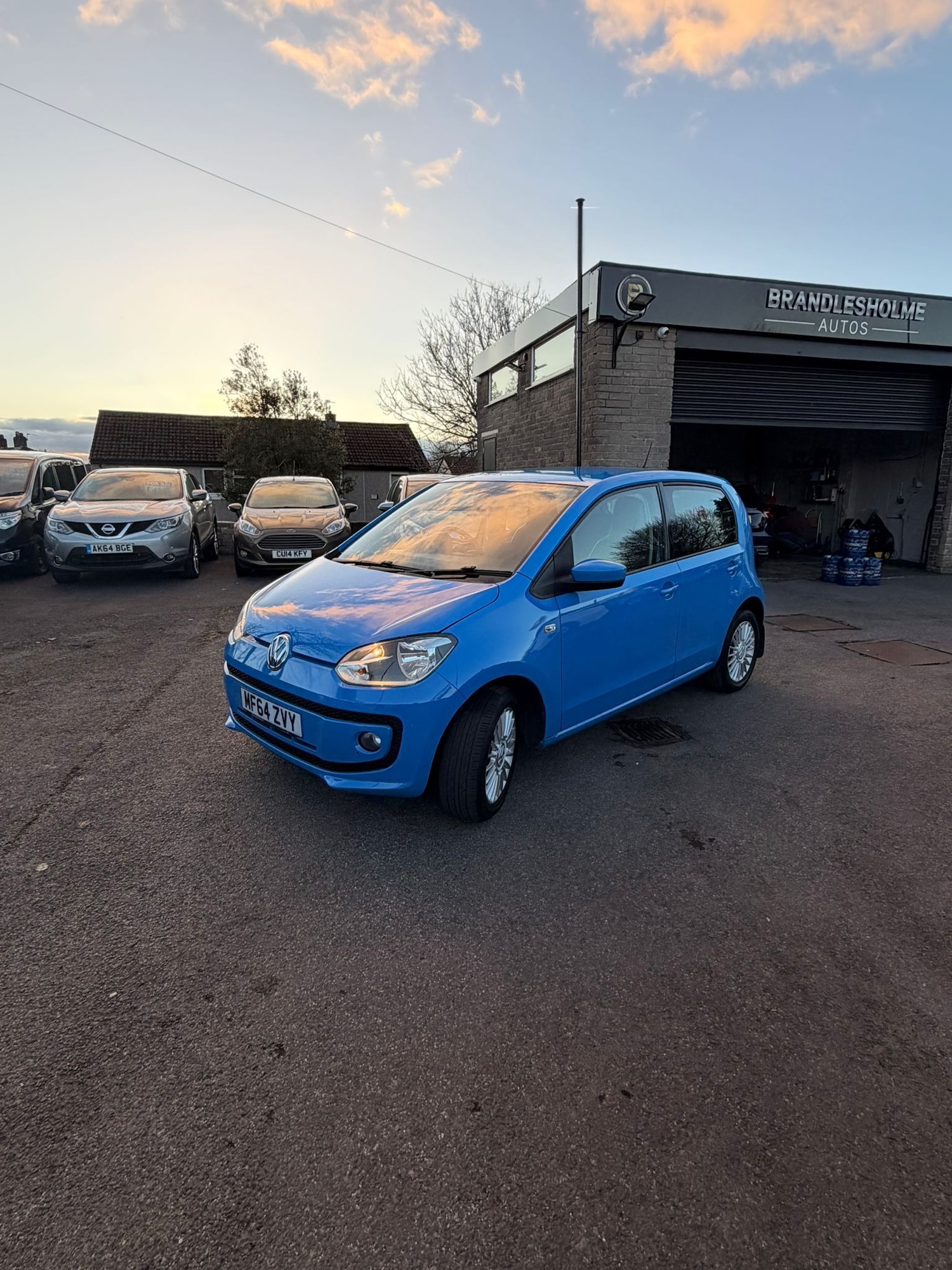 Used Volkswagen up! 2014 for sale - 77088334: Photo 3