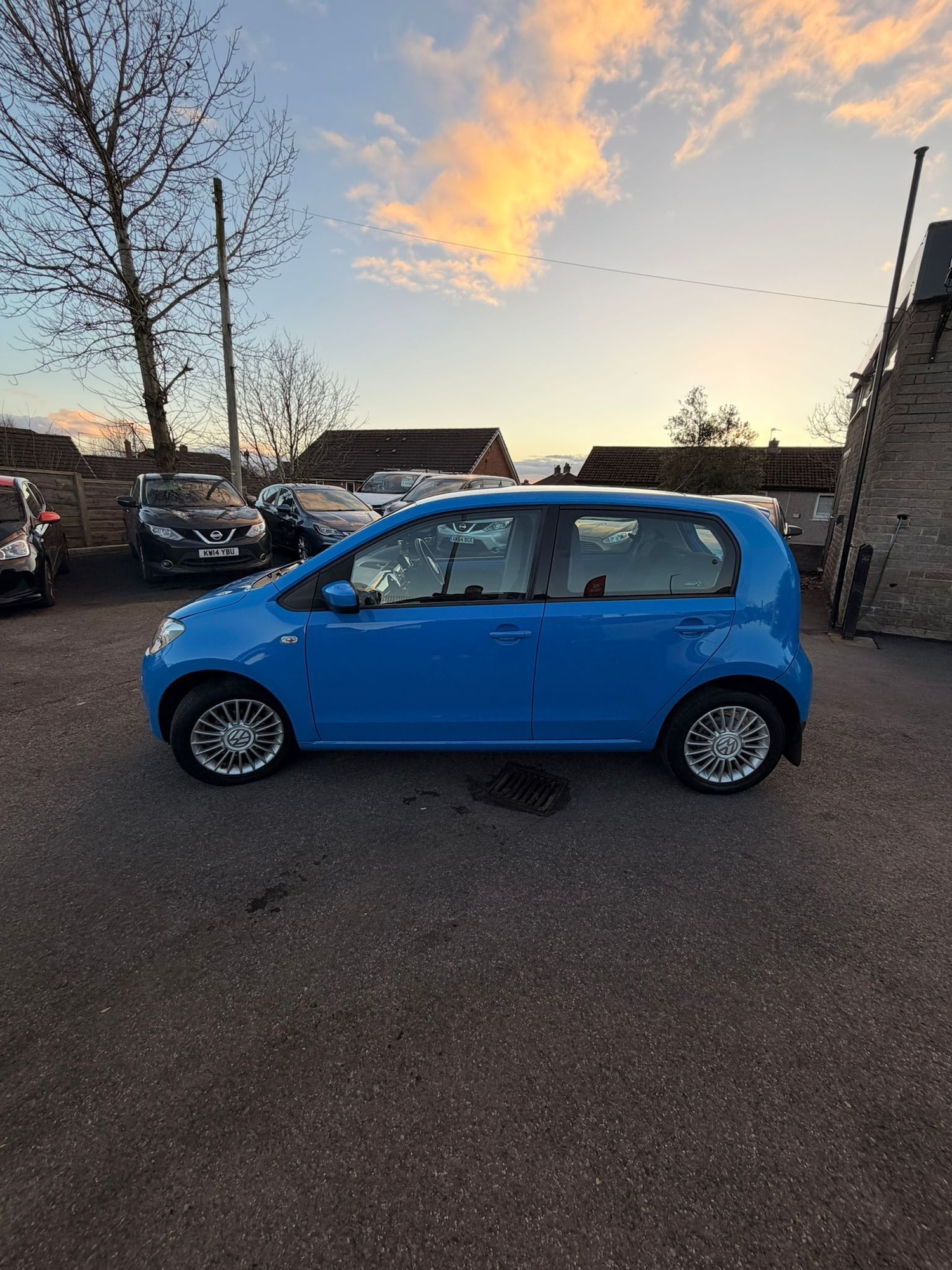 Used Volkswagen up! 2014 for sale - 77088334: Photo 4