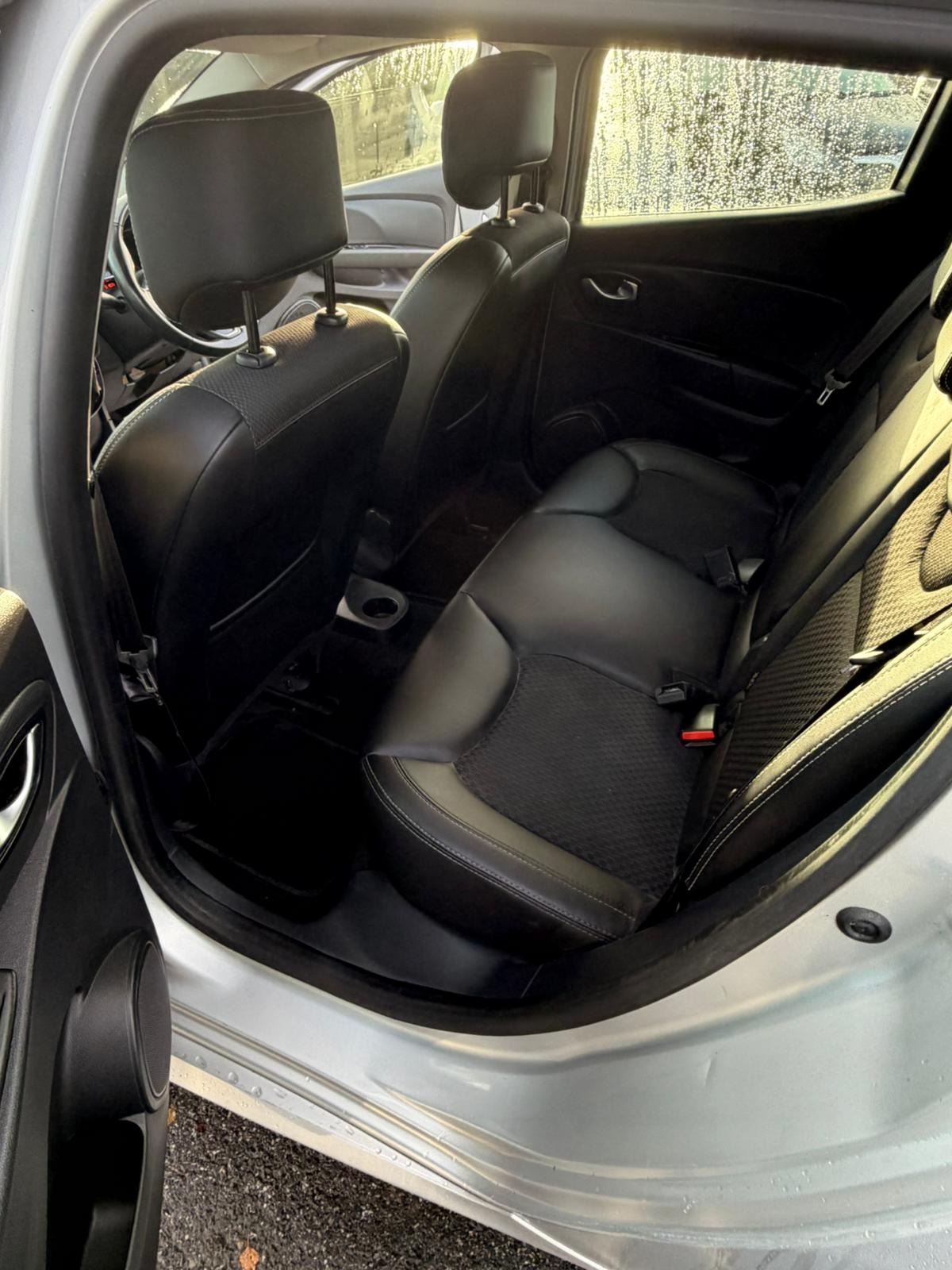 Used Renault Clio 2018 for sale - 76858881: Photo 11