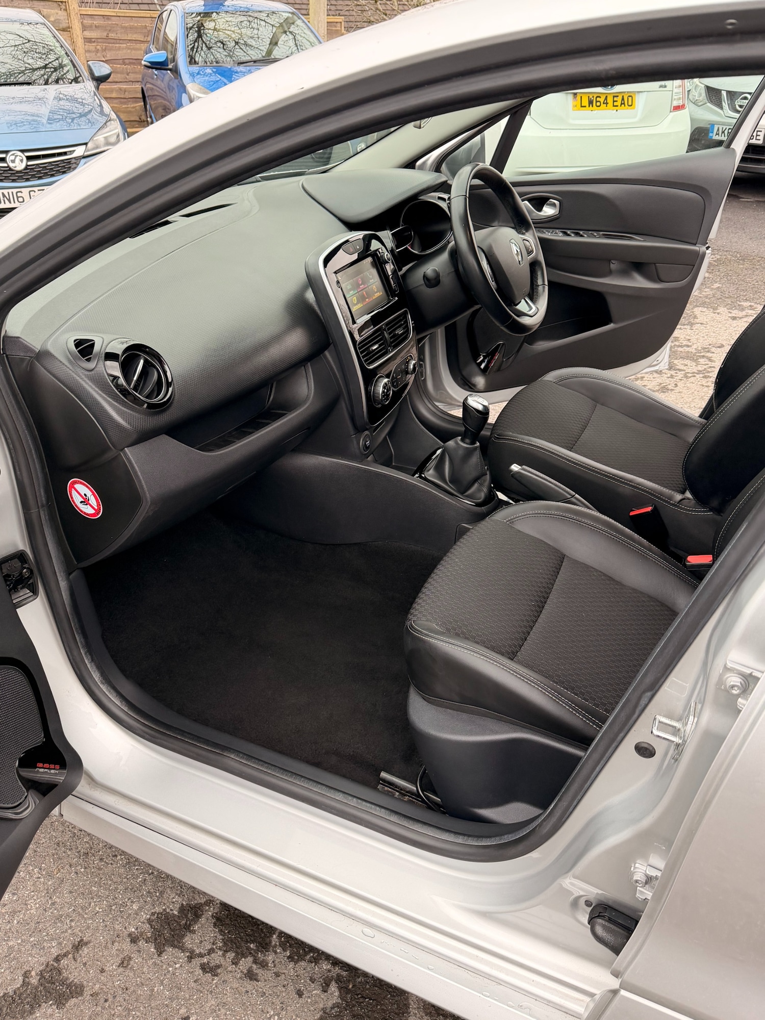 Used Renault Clio 2018 for sale - 76858881: Photo 15