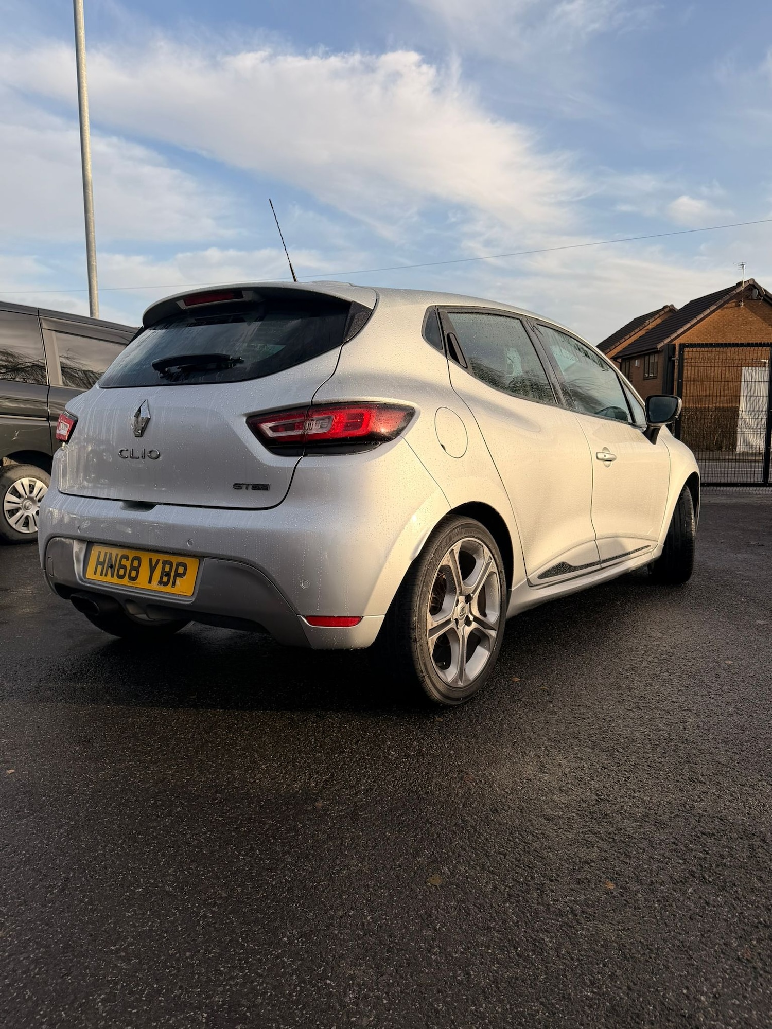 Used Renault Clio 2018 for sale - 76858881: Photo 5