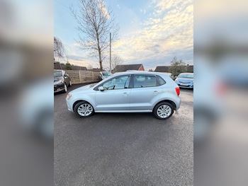 Used Volkswagen Polo 2015 for sale - 77199227: Photo