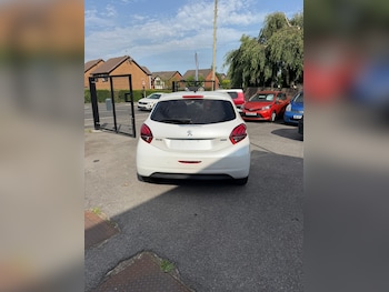Used Peugeot 208 undefined for sale - 79009837: Photo