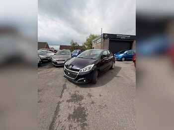 Used Peugeot 208 undefined for sale - 78654280: Photo