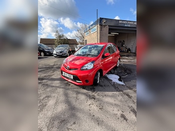 Used Toyota AYGO 2014 for sale - 77888888: Photo