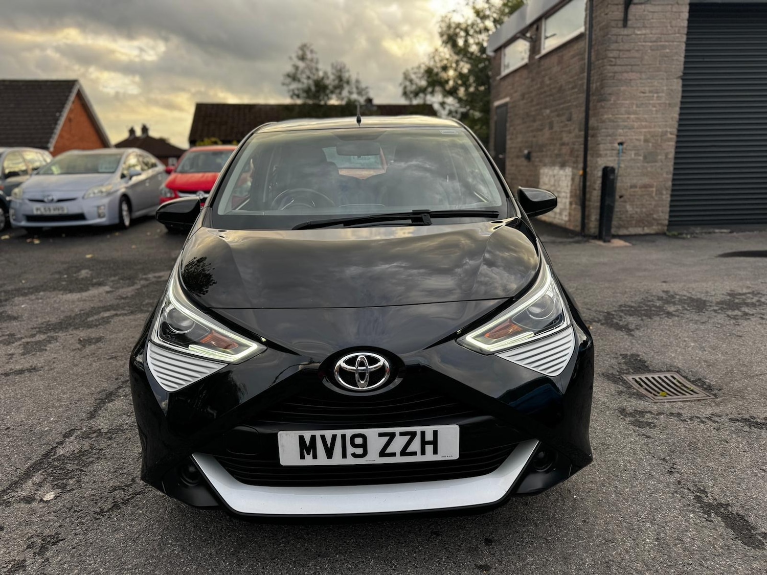 Used Toyota AYGO 2019 for sale - 77180084: Photo 2