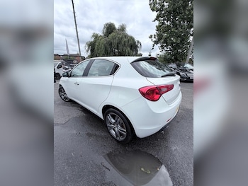 Used Alfa Romeo Giulietta 2012 for sale - 79526747: Photo