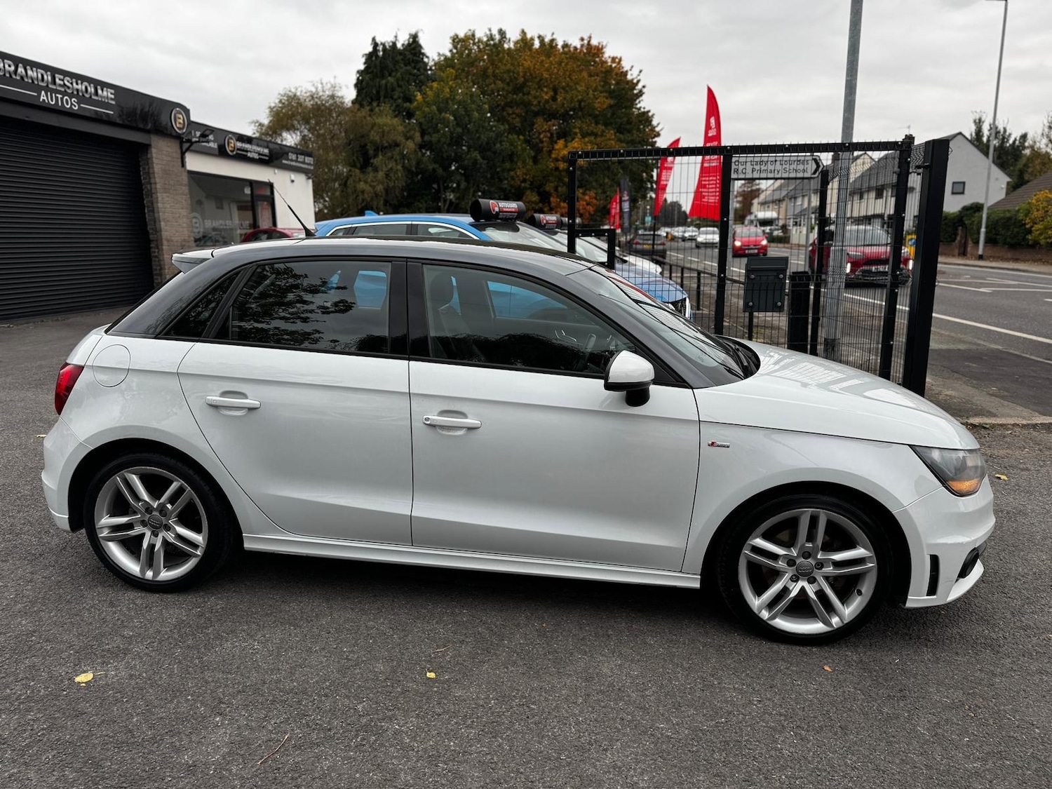 Used Audi A1 2014 for sale - 76312542: Photo 4
