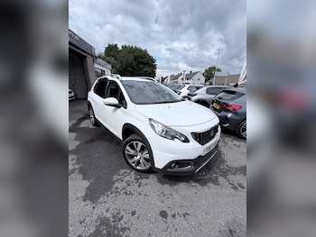 Used Peugeot 2008 2017 for sale - 79418986: Photo
