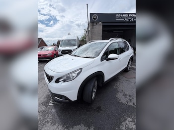 Used Peugeot 2008 2017 for sale - 79418986: Photo