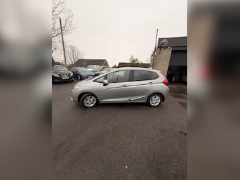 Used Honda Jazz 2016 for sale - 79649649: Photo