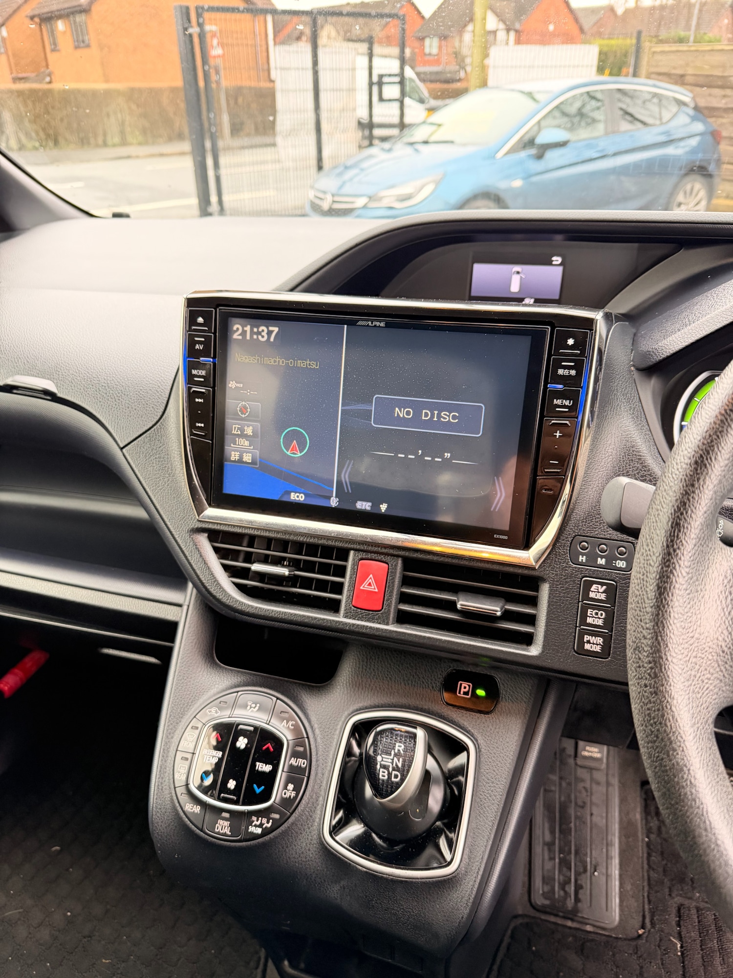 Used Toyota Noah 2025 for sale - 77339275: Photo 11