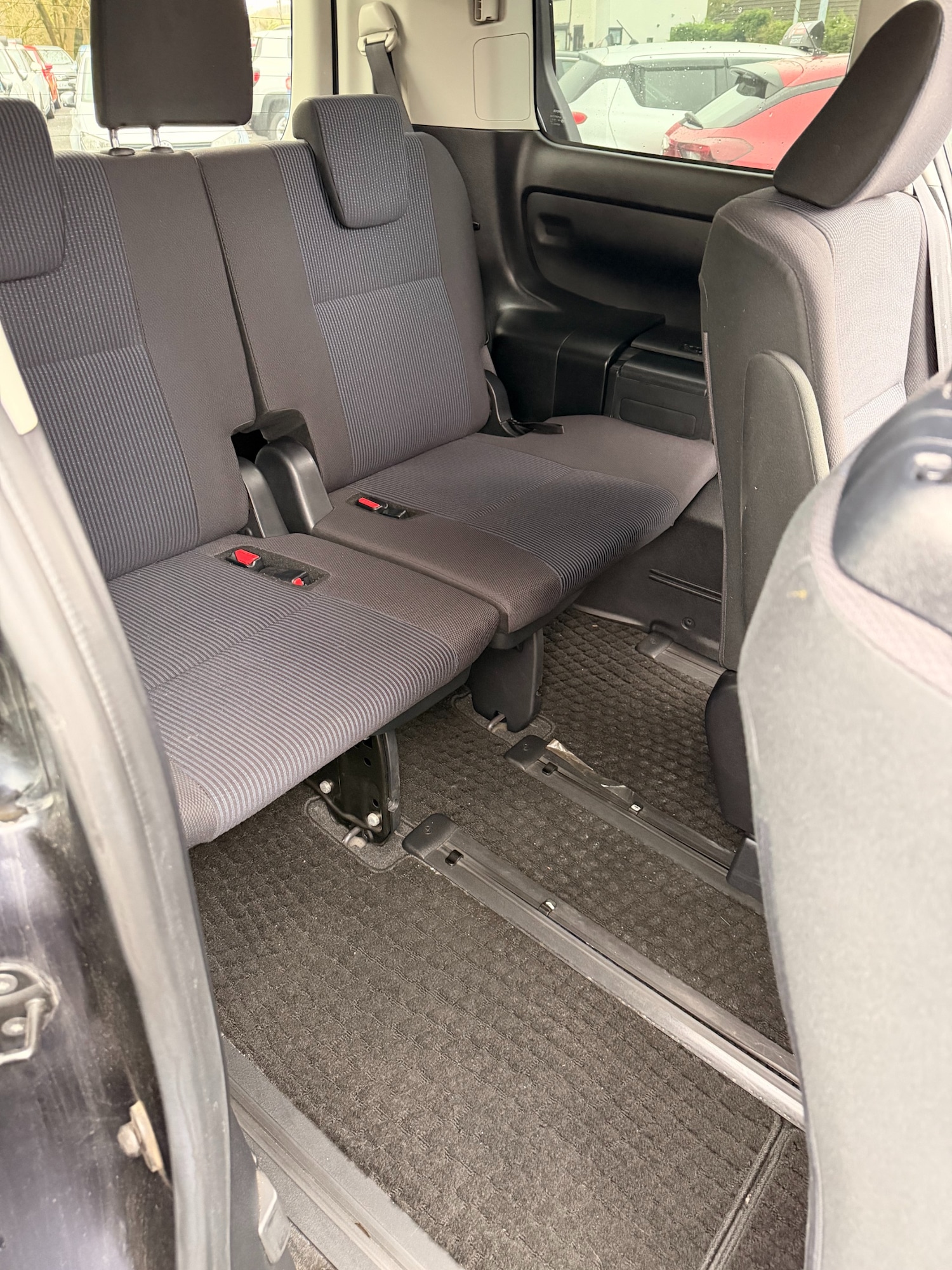 Used Toyota Noah 2025 for sale - 77339275: Photo 13