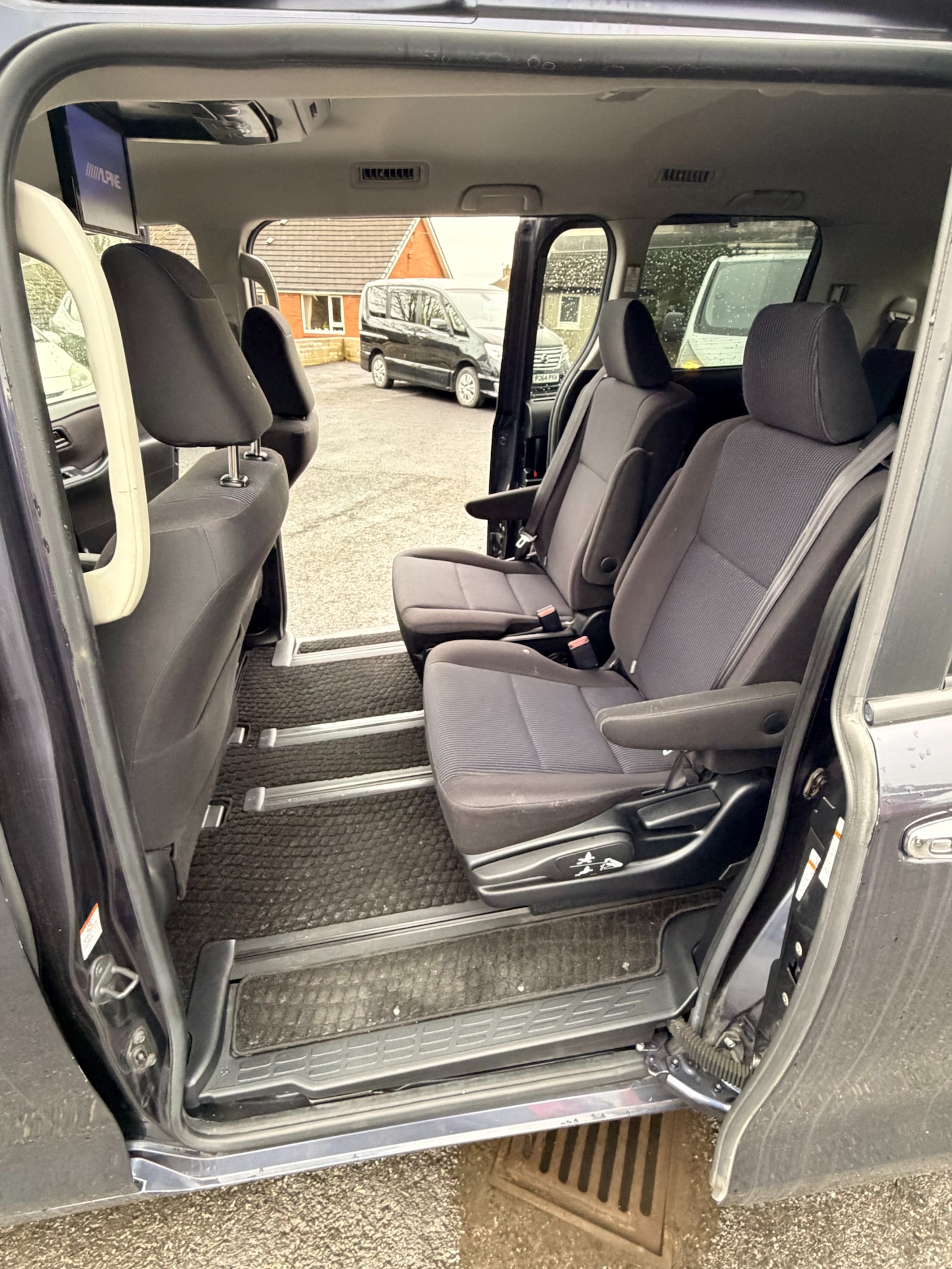 Used Toyota Noah 2025 for sale - 77339275: Photo 16