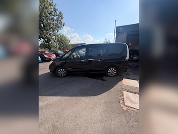 Used Nissan Serena undefined for sale - 78703015: Photo