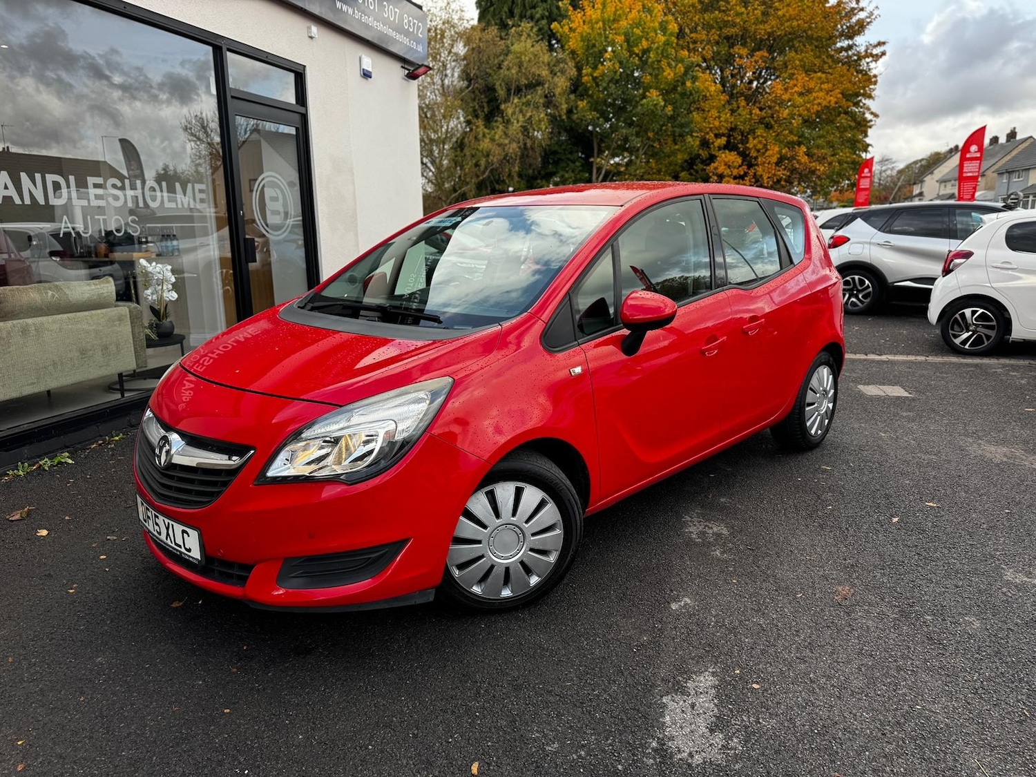 Used Vauxhall Meriva 2015 for sale - 76374649: Photo 2