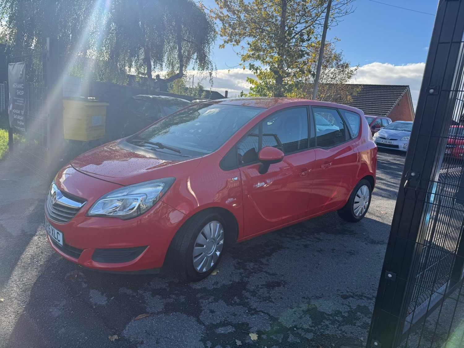 Used Vauxhall Meriva 2015 for sale - 76374649: Photo 3