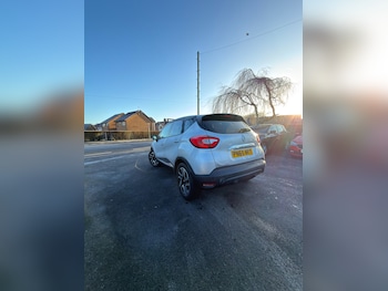 Used Renault Captur 2015 for sale - 79232316: Photo