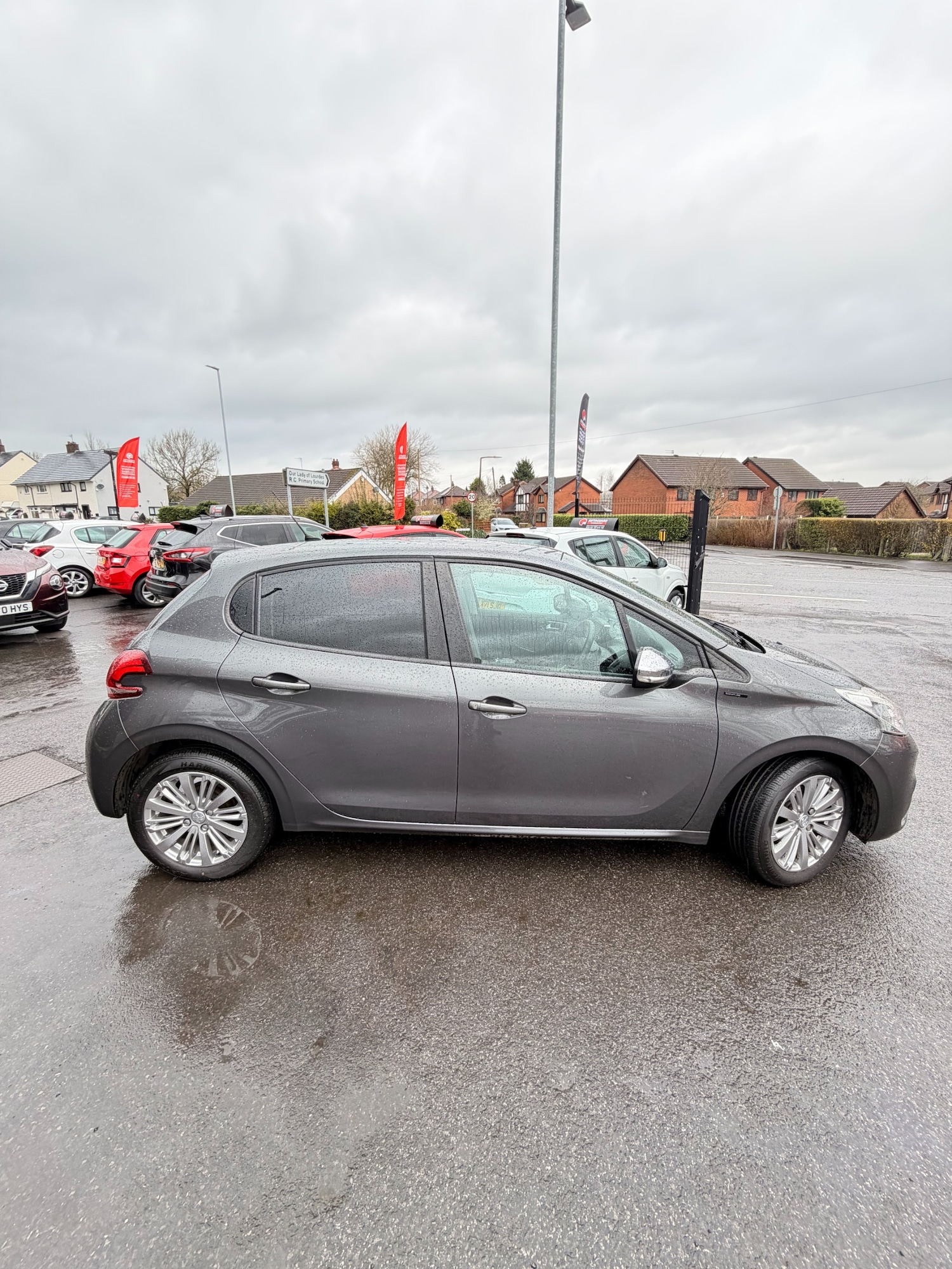Used Peugeot 208 2019 for sale - 77902739: Photo 8