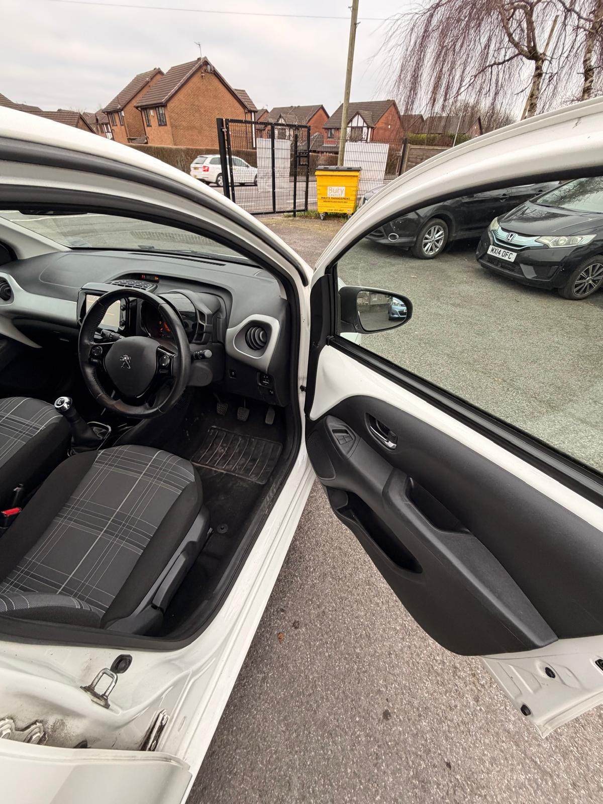Used Peugeot 108 2016 for sale - 77063523: Photo 10