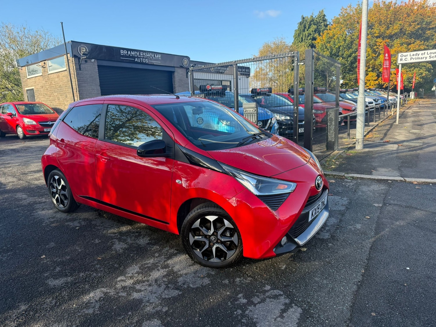 Used Toyota AYGO 2019 for sale - 76374648: Photo 1