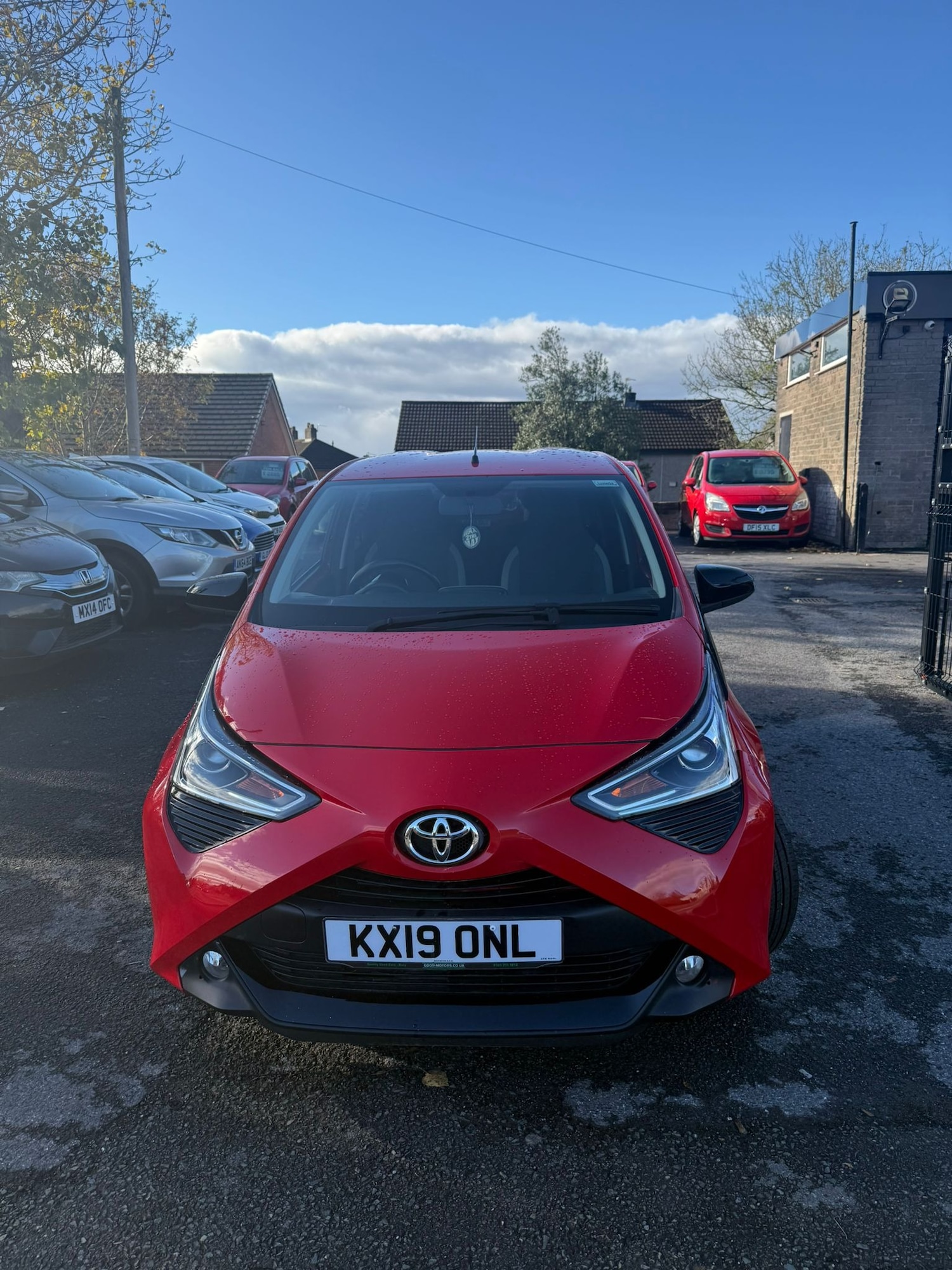 Used Toyota AYGO 2019 for sale - 76374648: Photo 2