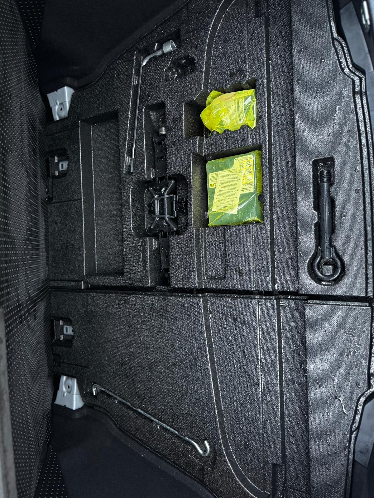 Used Ford Galaxy 2009 for sale - 76577166: Photo 15