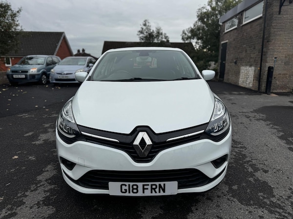 Used Renault Clio 2018 for sale - 76207346: Photo 2