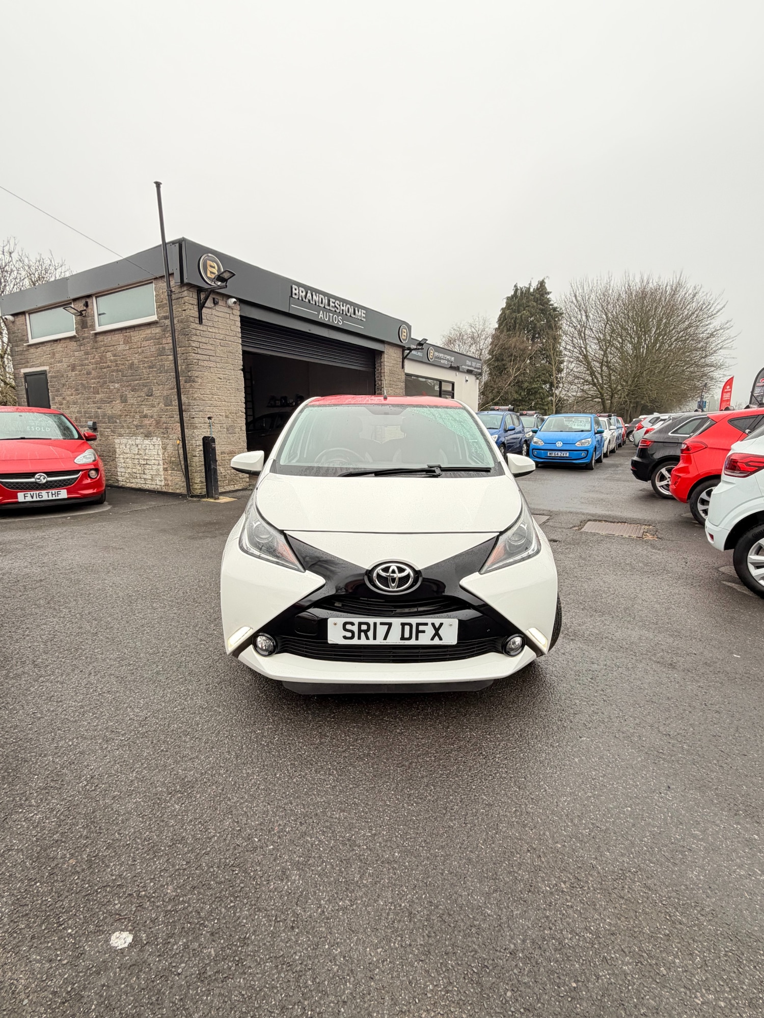 Used Toyota AYGO 2017 for sale - 77802089: Photo 2