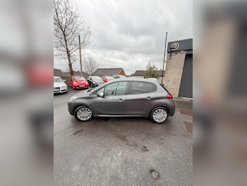 Used Peugeot 208 2019 for sale - 79067039: Photo