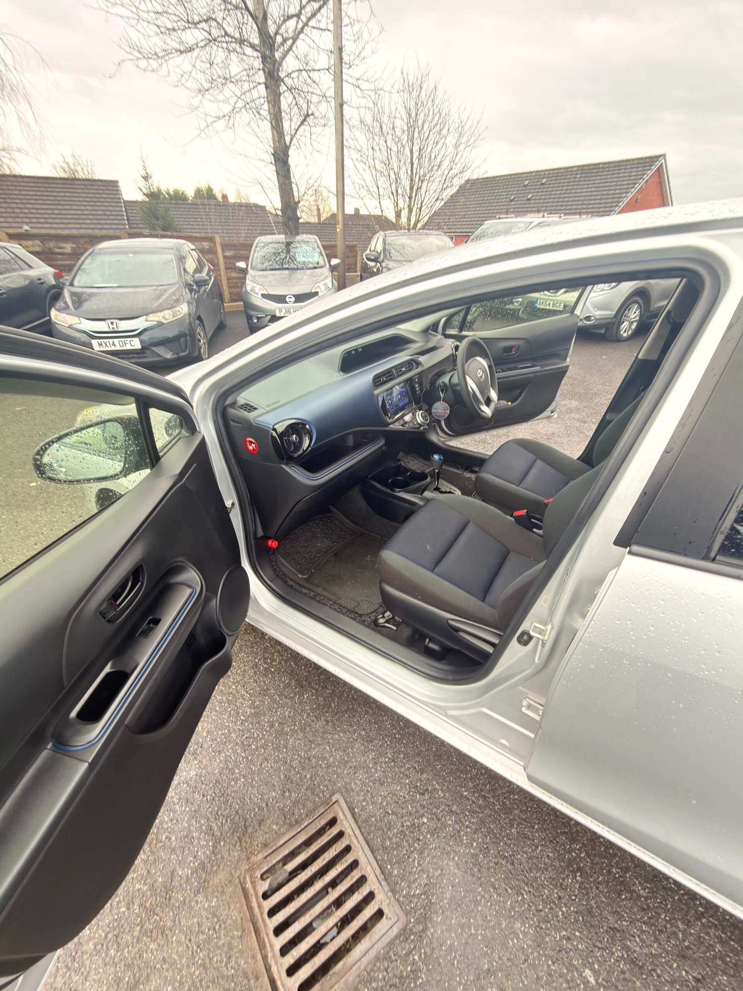 Used Toyota Aqua 2024 for sale - 77180322: Photo 14