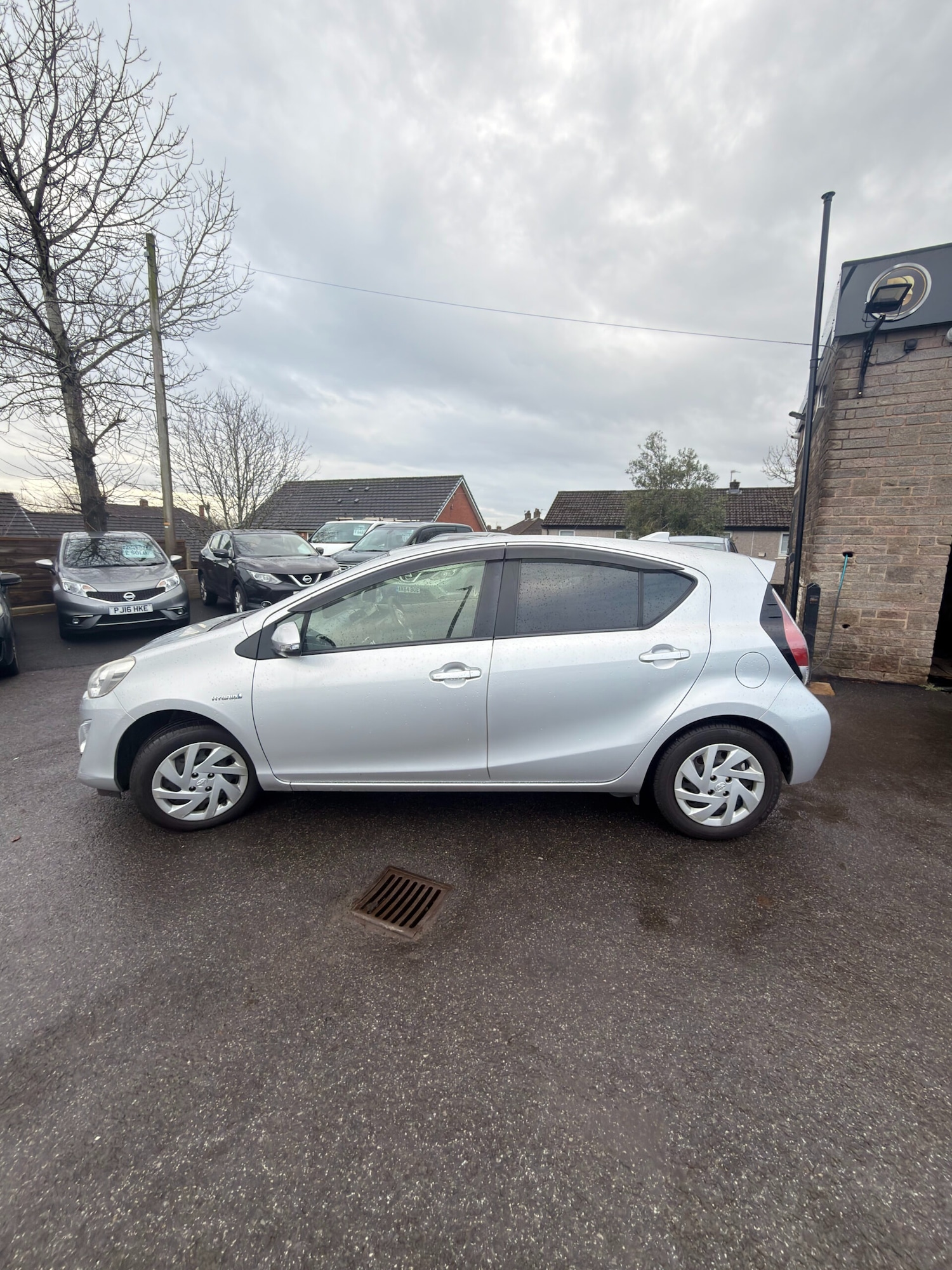 Used Toyota Aqua 2024 for sale - 77180322: Photo 4