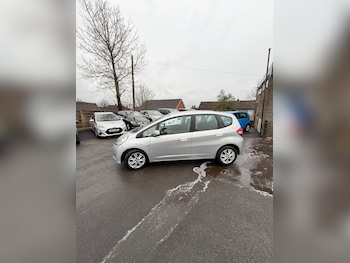 Used Honda Jazz 2013 for sale - 77261901: Photo