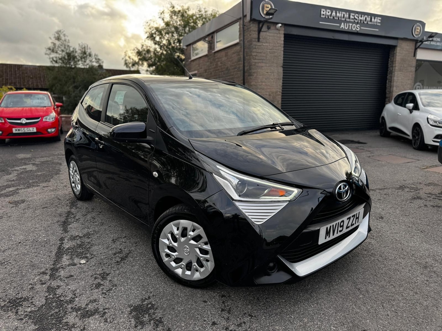 Used Toyota AYGO 2019 for sale - 76160775: Photo 1