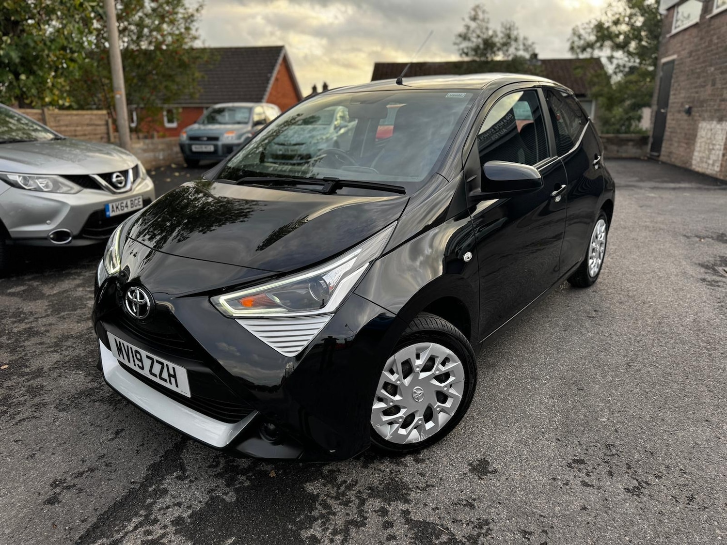 Used Toyota AYGO 2019 for sale - 76160775: Photo 3