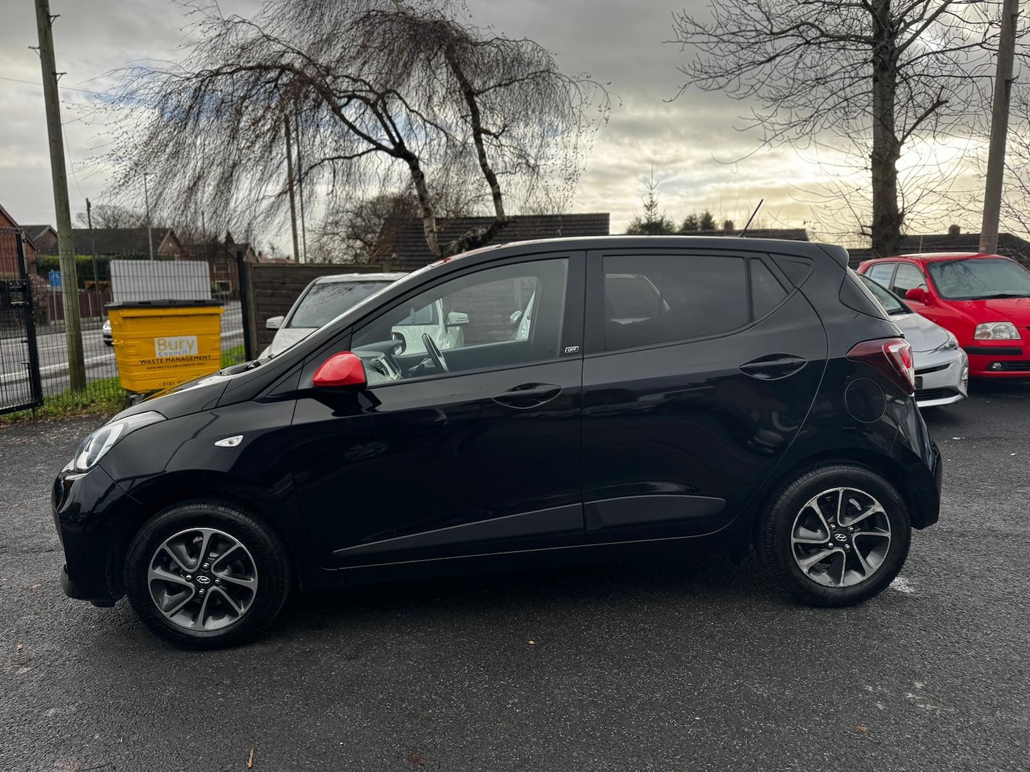 Used Hyundai i10 2019 for sale - 76748469: Photo 5