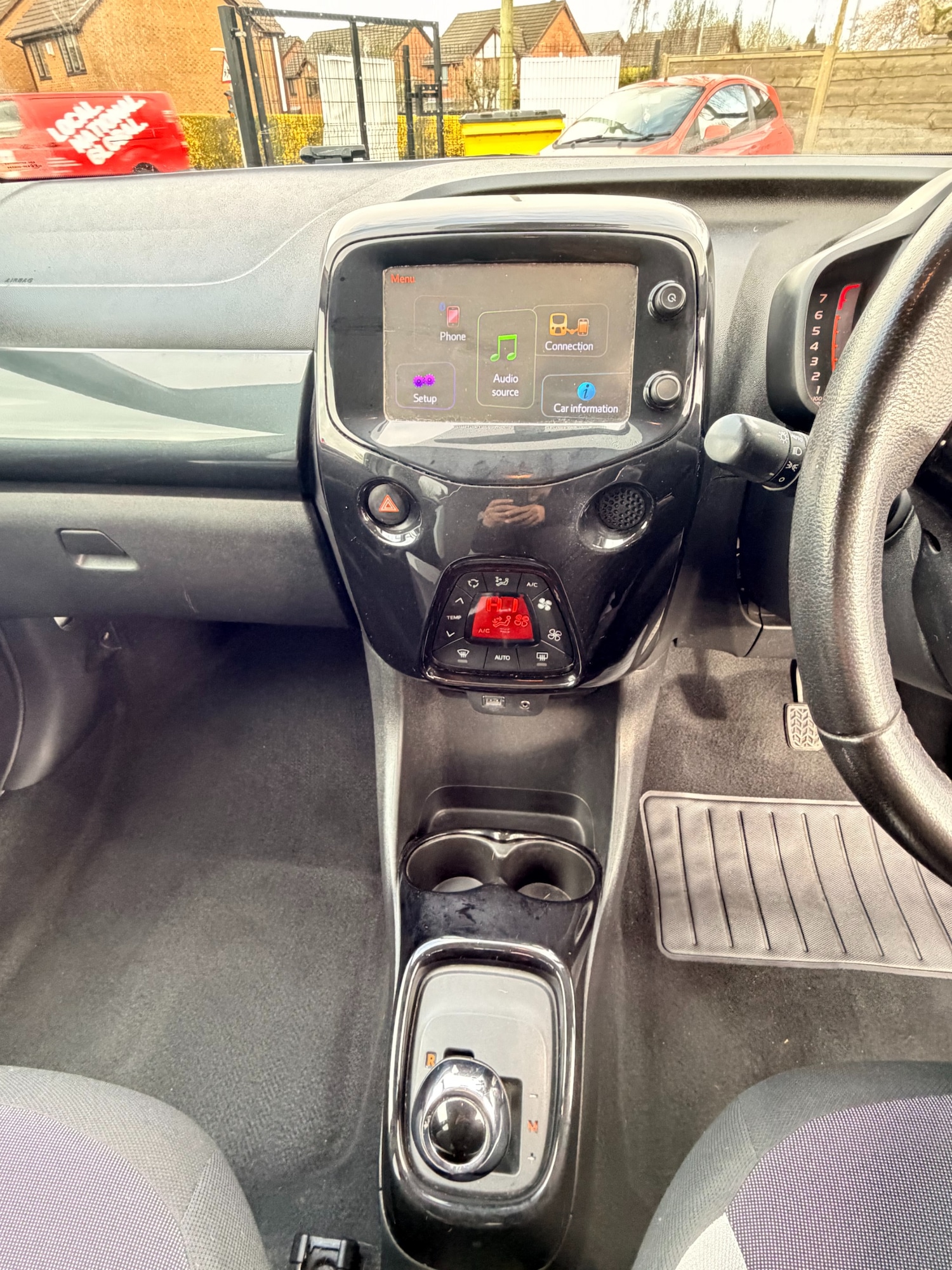 Used Toyota AYGO 2017 for sale - 78031114: Photo 11