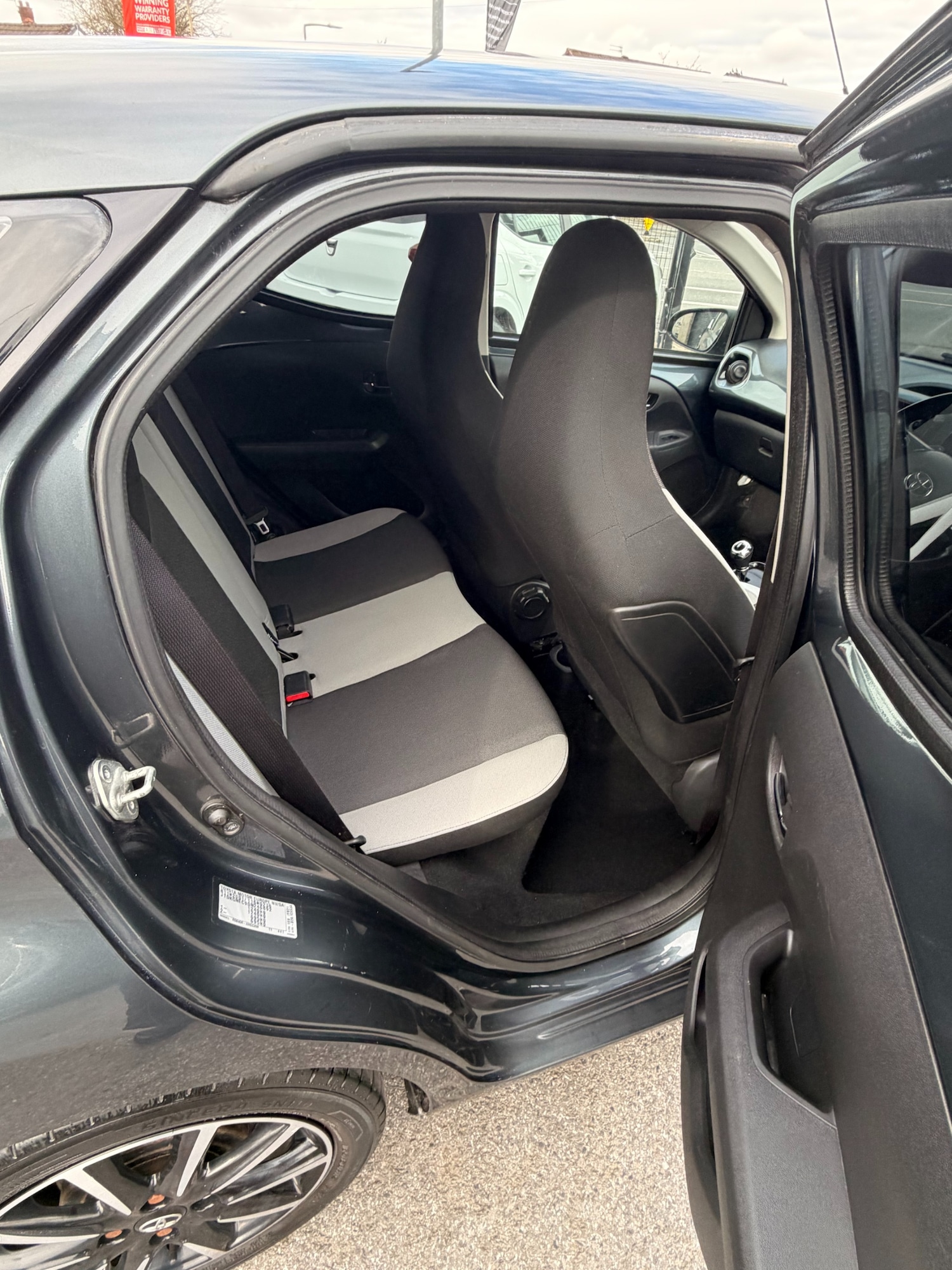 Used Toyota AYGO 2017 for sale - 78031114: Photo 12