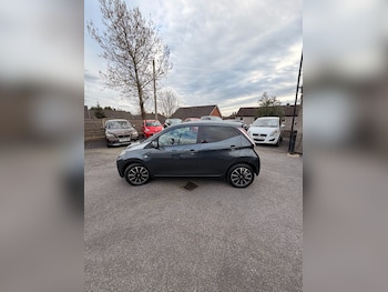 Used Toyota AYGO 2017 for sale - 78031114: Photo