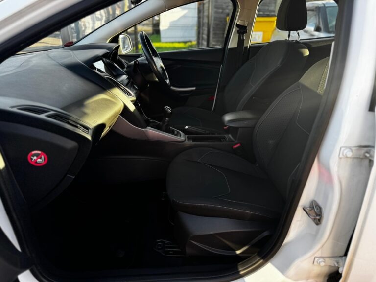 Used Ford Focus 2017 for sale - 76780531: Photo 6